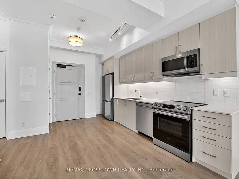 1 Hume St #220 — Photo 4