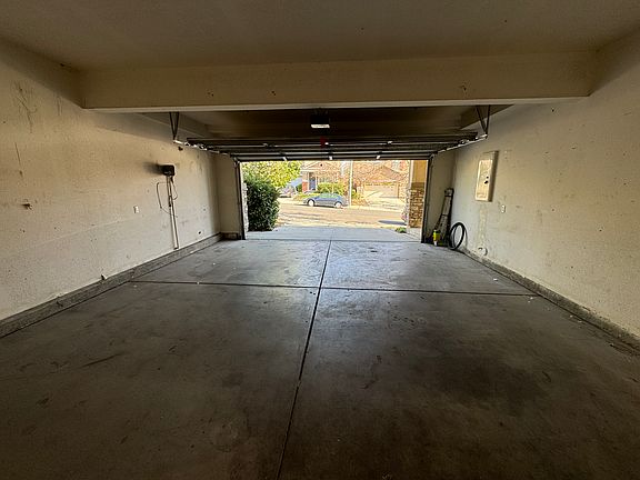 3rd image of 6248 S Kingsmill Ct