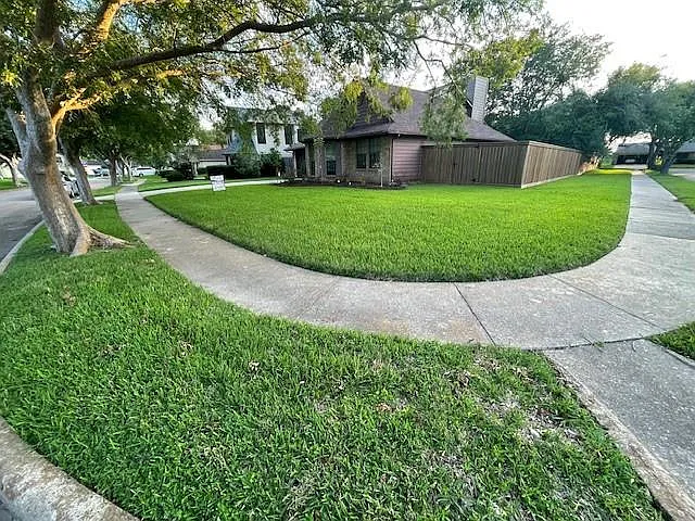 2902 Pioneer Pass — Photo 4