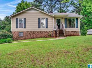 6321 Glenview Dr, Gardendale, AL 35071