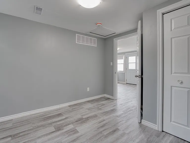 17 Kirk St #2 — Photo 13