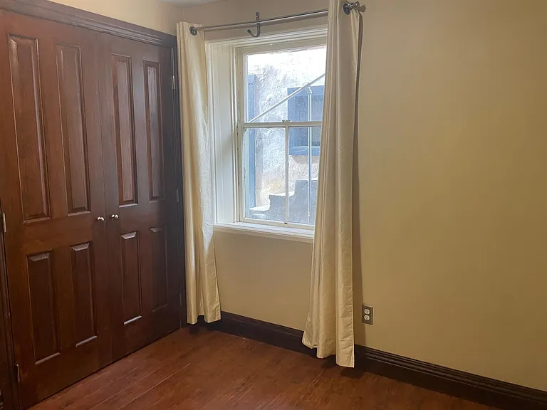 321 N Almond St #B — Photo 35