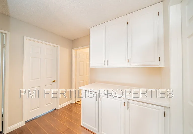 1229 Hibiscus St — Photo 21