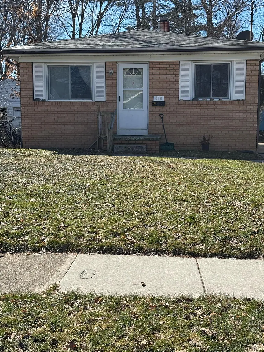 818 Tisdale Ave photo 1