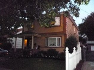 14127 256th St, Rosedale, NY 11422