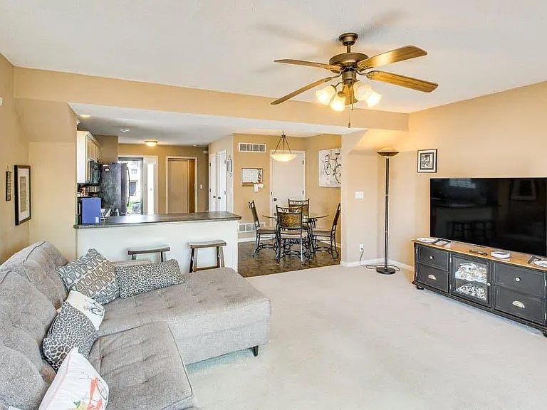 2230 SW Suncatcher Rd — Photo 8