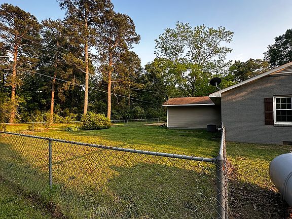 4th image of 805 Thurston School Rd