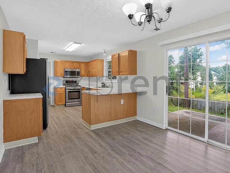 1383 Westward Dr SW — Photo 9