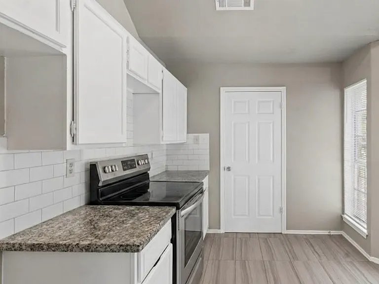 22131 Bridgebrook Dr — Photo 7