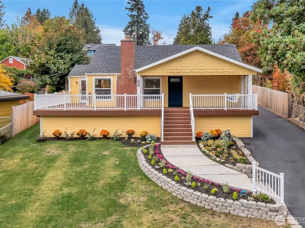 15543 11th Avenue NE, Shoreline, WA 98155