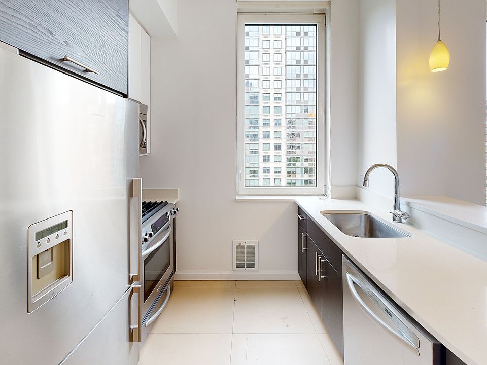 1st image of 795 Columbus Ave APT 10K