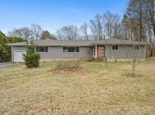 116 Bronson Dr, Middlebury, CT 06762