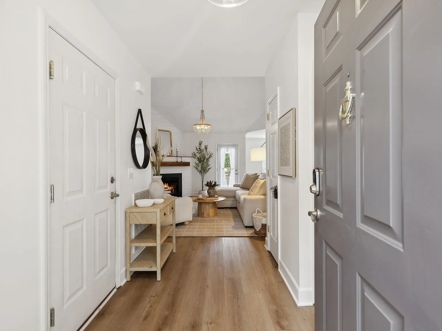 304 Crooked Oak Ct — Photo 2