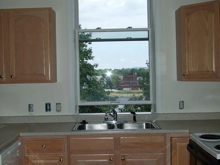 24 Pleasant St #3 — Photo 7