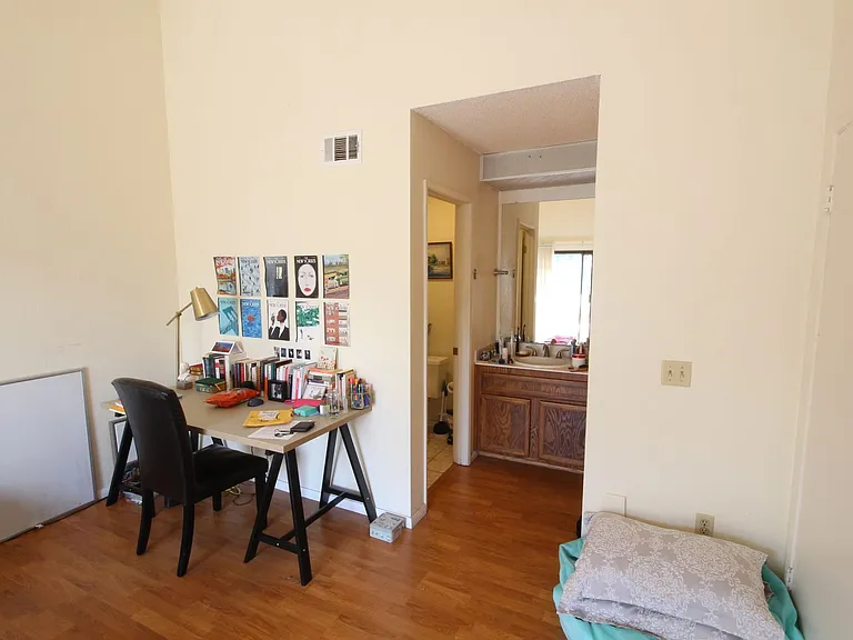 4058 Mahaila Ave #D — Photo 7