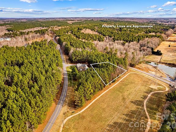4th image of 114 Dayvault Cut Rd #2