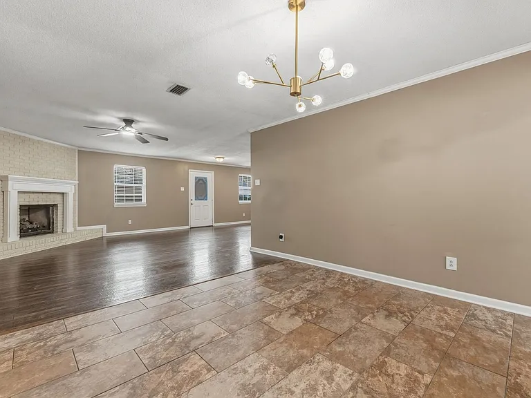 104 Quapaw Pl — Photo 12