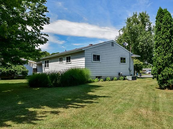 2nd image of 320 Whippoorwill Ct