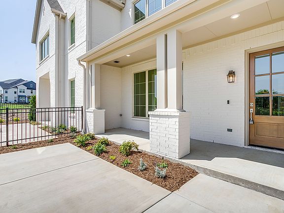 3rd image of 13837 Carnegie Dr