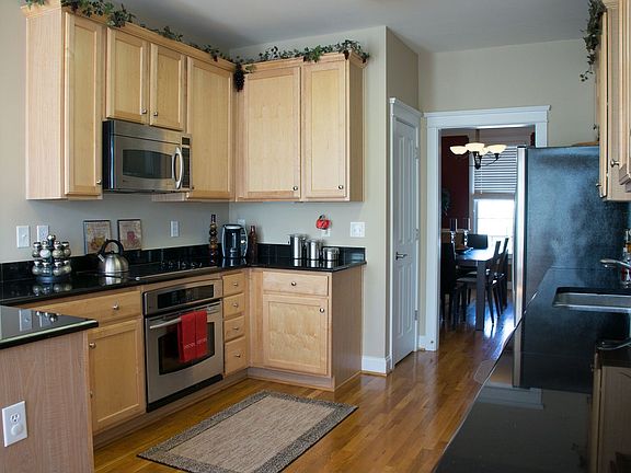 Kitchen: Stainless Appliances