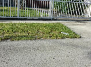 4261 NW 198th Ter, Miami Gardens, FL 33055