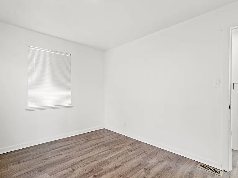 1, 2, and 3 Bed Townhome Style Homes Close to Sloan's Lake, Panorama Park!! — Photo 8