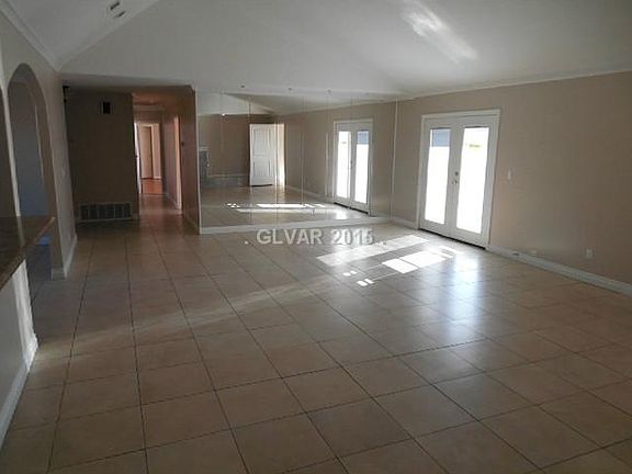 4th image of 2283 Bridlewood Dr