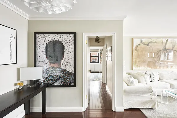 Sold by Warburg | media 22