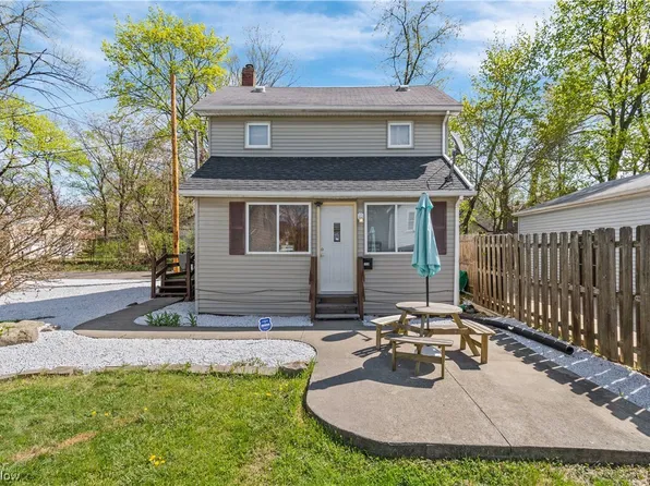 223 Westwood Ave, Akron, OH 44302