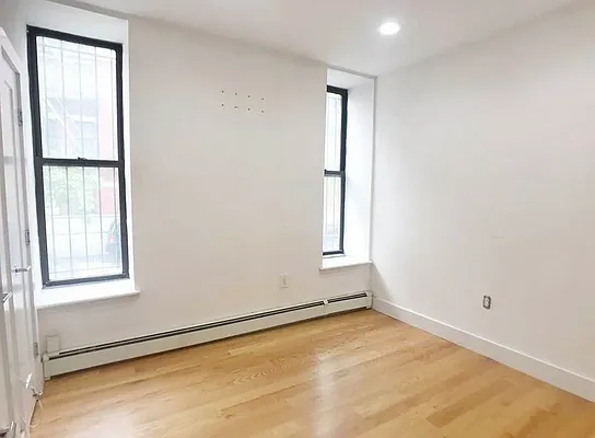 Rented by EastMount Realty LLC | media 14