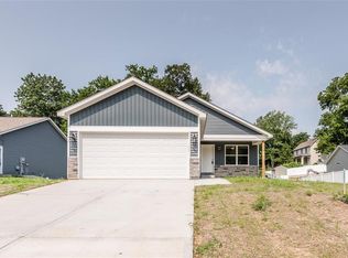 328 Jennifer Ct, Troy, IL