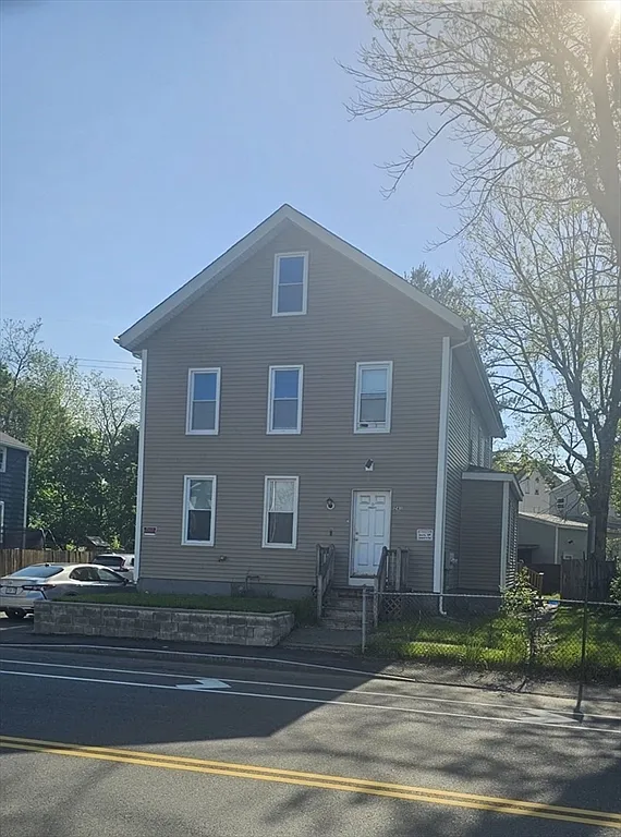 Building Photo - 241 Weir St #1