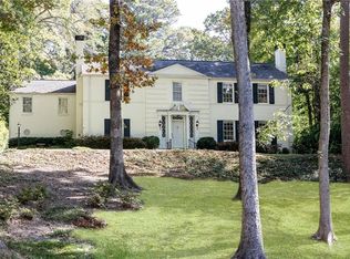 3061 W Pine Valley Rd NW, Atlanta, GA 30305