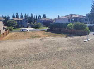 6079 Riverbank Cir, Stockton, CA 95219