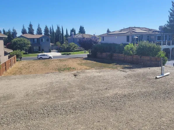 6079 Riverbank Cir, Stockton, CA 95219