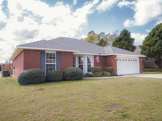 2233 Lewis St, Crestview, FL 32536