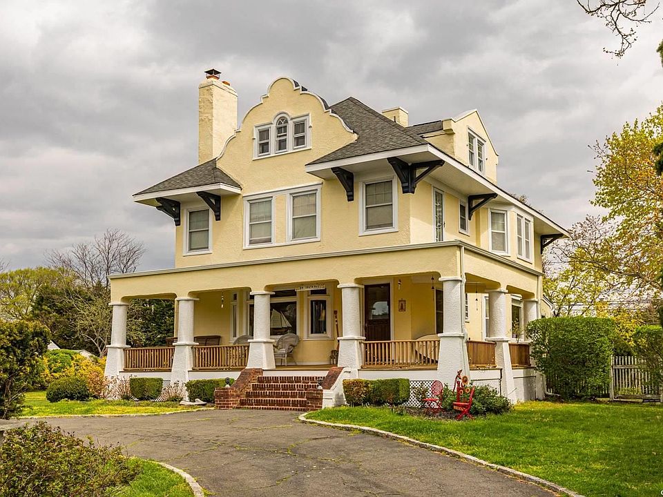 1st image of 44 S Bay Avenue