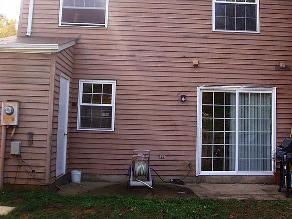2nd image of 1520 Winterberry Dr