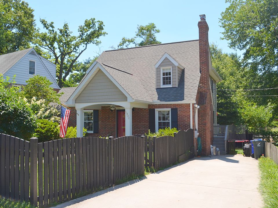 Front w/ driveway
