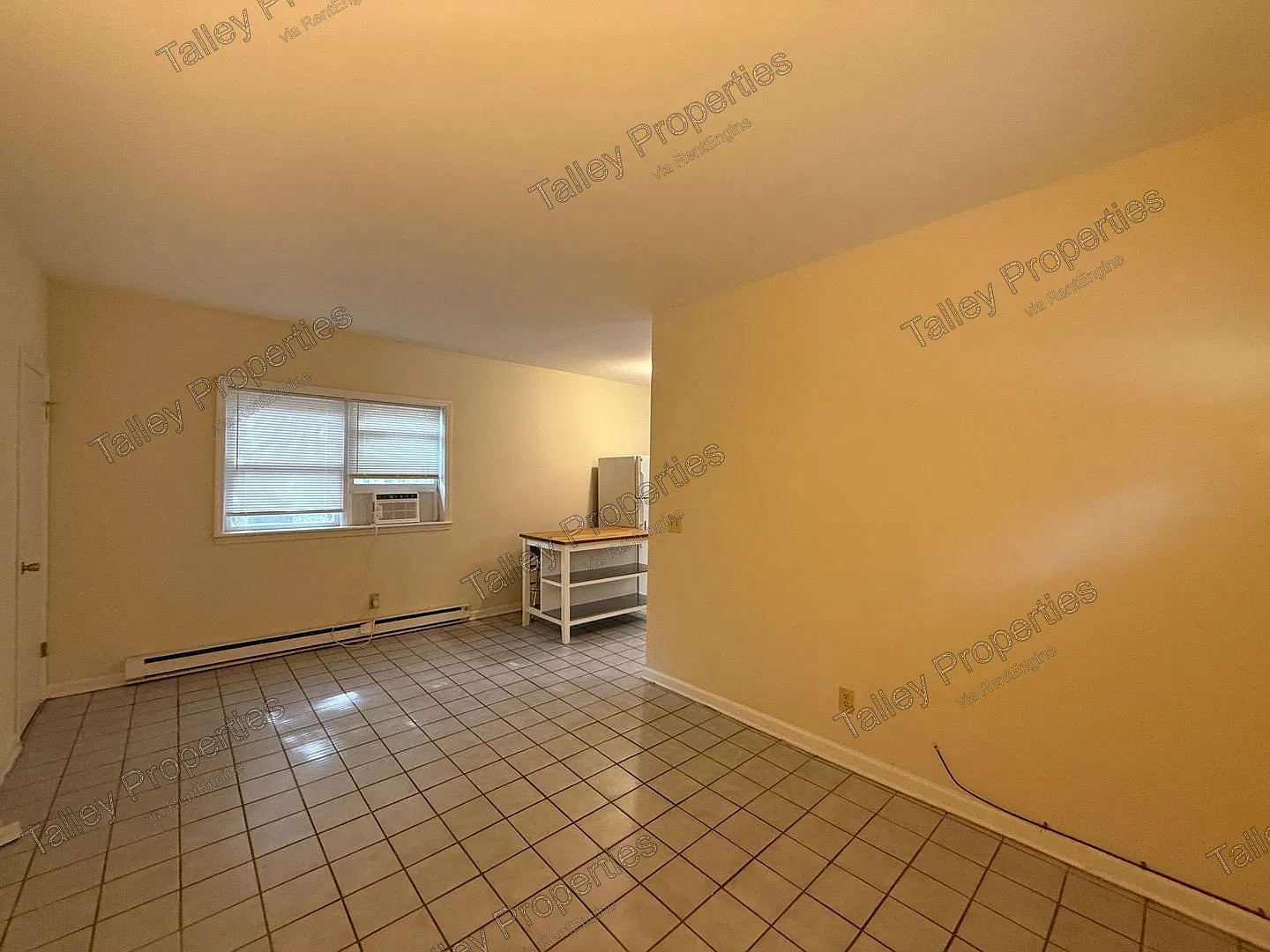 1 bed, 1.0 bath, $1,395 — Photo 2