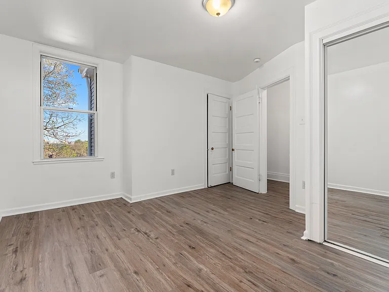 1043 Mount Oliver St — Photo 18