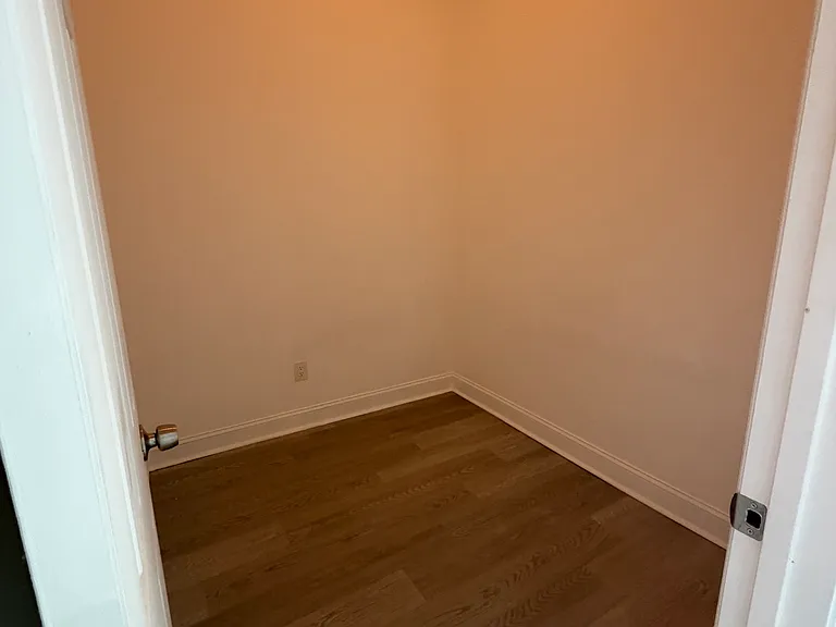 2311 W Beach St #2311 — Photo 8