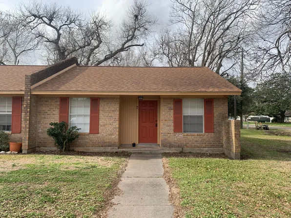 101 Willenberg St #7, Lake Jackson, TX 77566