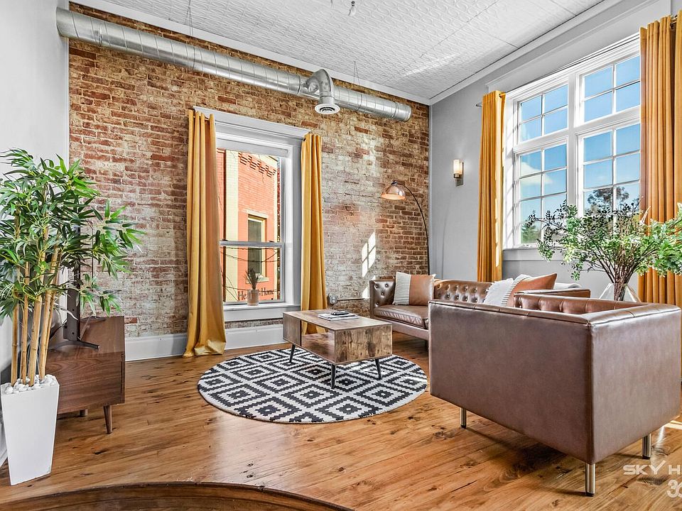 1st image of 116 S Broadway St #B