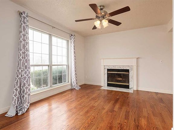 3rd image of 5328 Willard Ave