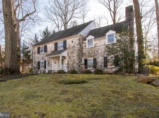 906 Overbrook Rd, Wilmington, DE 19807