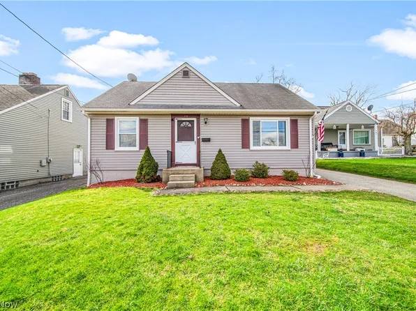 135 Clingan St, Hubbard, OH 44425