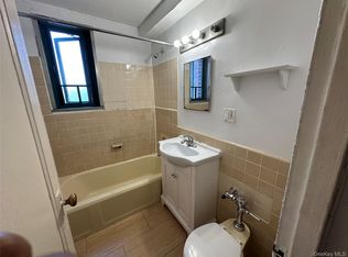 1579 Metropolitan Avenue #6H, Bronx, NY 10462