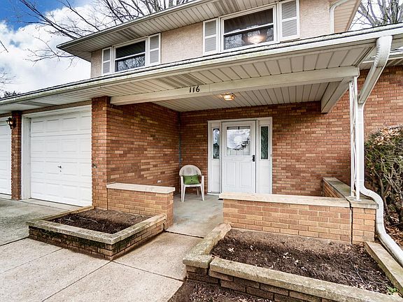 2nd image of 116 Savern Pl