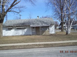 2252 Napoleon Rd, Fremont, OH 43420